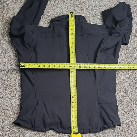 Marmot Black Softshell Jacket - Picture 7 of 7